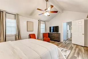 92 N Deerfoot Cir, The Woodlands, TX 77380 - Photo 18