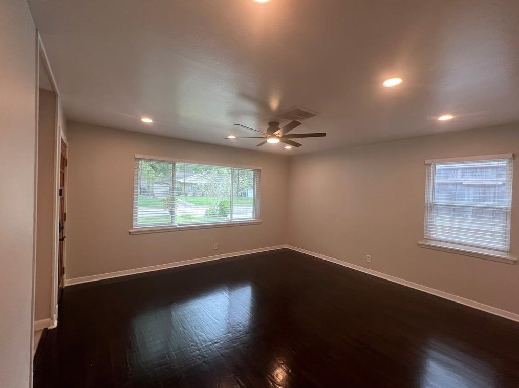 5417 De Milo Dr, Houston TX  77092-4219 exterior