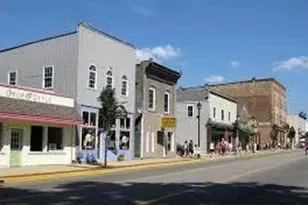 157 W Barton, Newaygo, MI 49337 - Photo 2