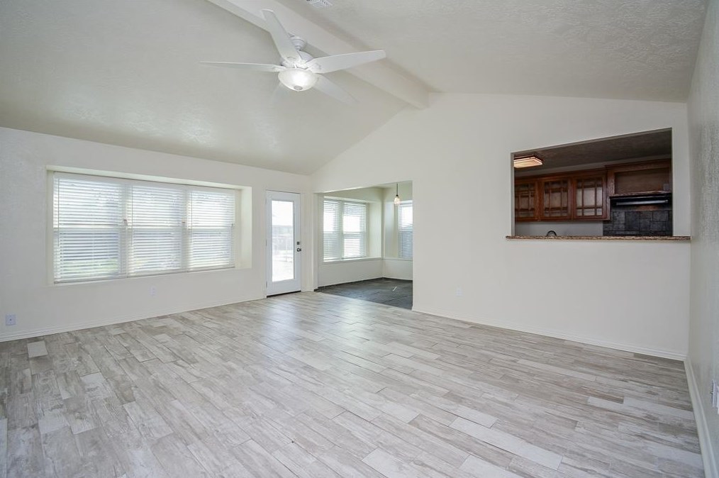 814 Dondell St, Channelview, TX 77530-3327