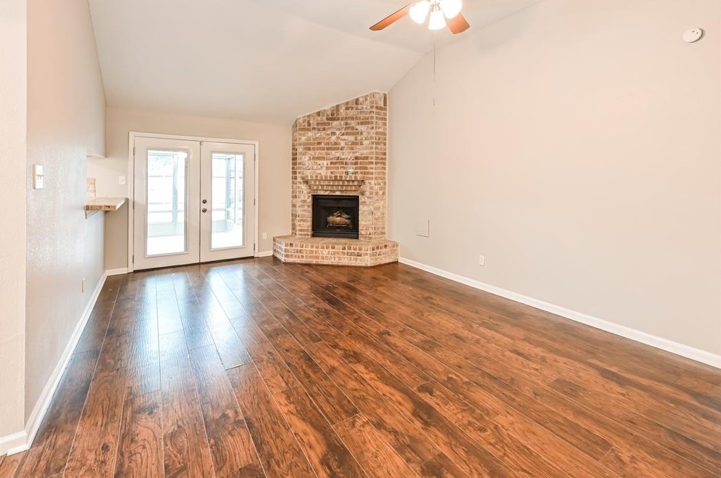 5351 Pine Cliff Dr, Houston, TX 77084