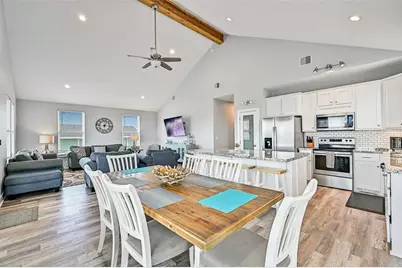 4207 Navarro Drive, Galveston, TX 77554 - Photo 12