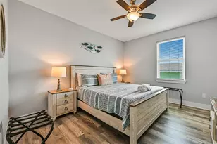 4207 Navarro Dr, Galveston, TX 77554 - Photo 14