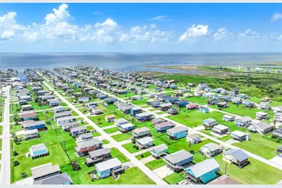 4207 Navarro Drive, Galveston, TX 77554 - Photo 32