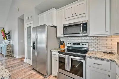 4207 Navarro Drive, Galveston, TX 77554 - Photo 8