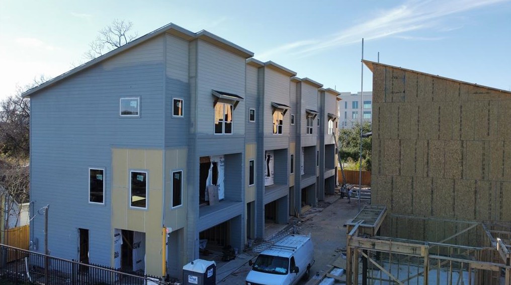 3038 Live Oak St, Houston TX  77004-1617 exterior