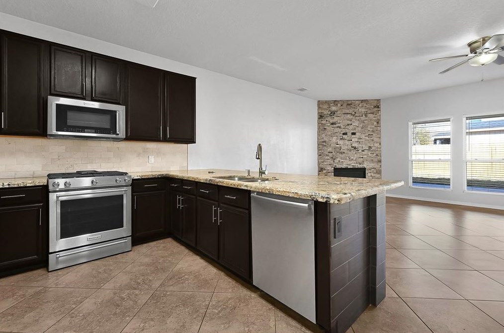 9735 Fleming Spg Dr, Humble TX exterior