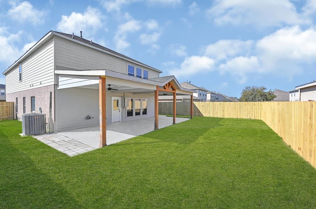 9735 Fleming Spg Dr, Humble TX exterior