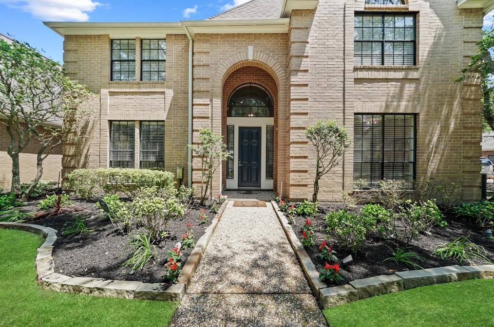 1611 Kelliwood Oaks Dr, Katy, TX 77450-4379