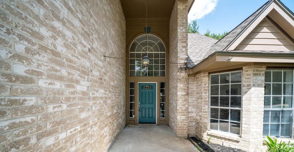 5302 Prairie Creek Dr, Houston TX  77084-3062 exterior