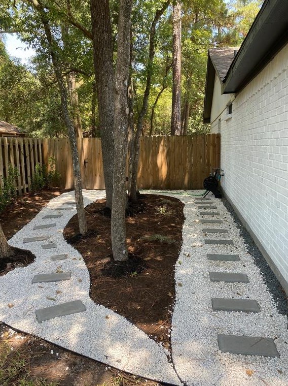 146 Woodstock Circle Dr, Spring TX  77381-3702 exterior