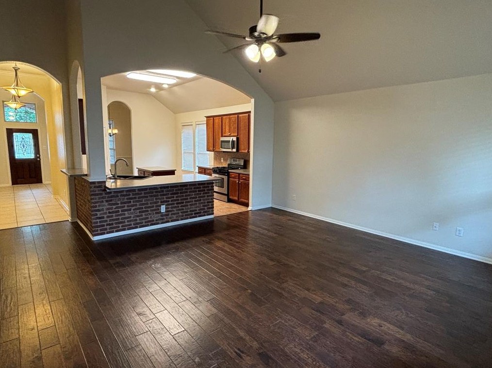 2761 Rio Bella Ct, League City, TX 77573-5072