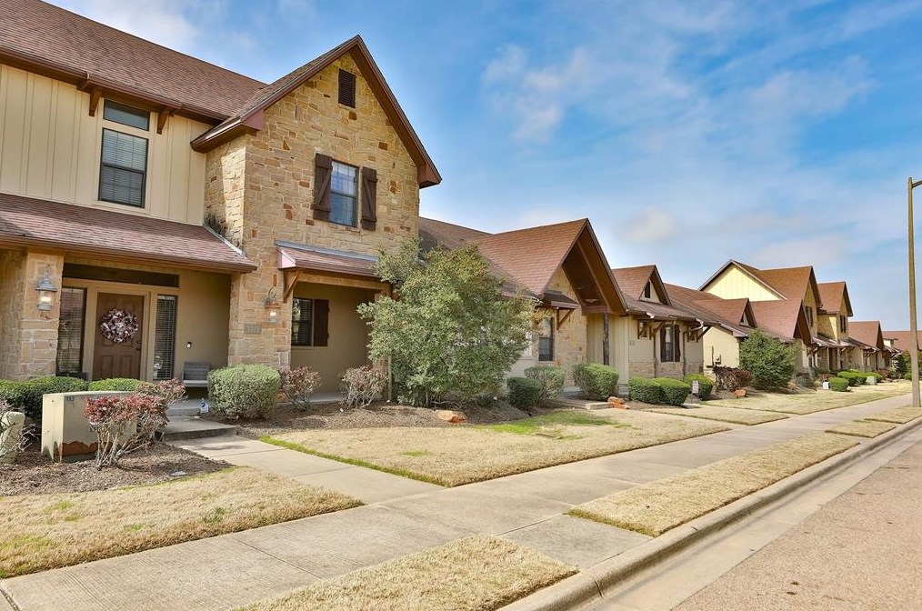 3313 General Pkwy, College Station, TX 77845-6137
