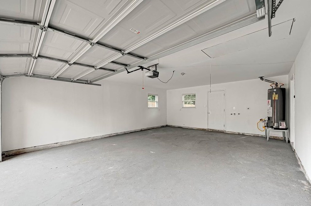 2015 Chaparral Dr, Houston TX  77043-2401 exterior