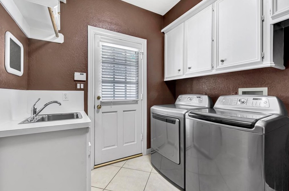 14622 Lofty Mtn Trl, Houston TX  77062-3244 exterior