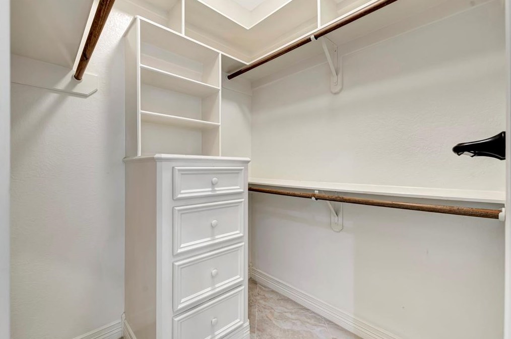 14622 Lofty Mtn Trl, Houston TX  77062-3244 exterior