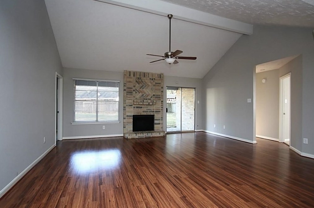 16138 Cutten Rd, Houston, TX 77070