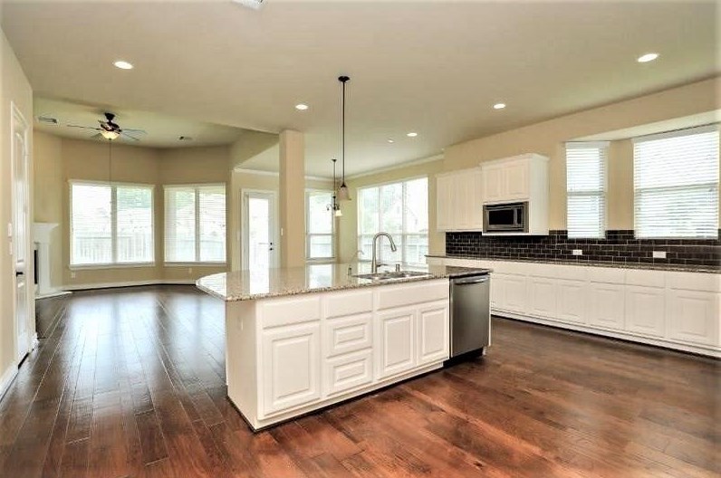 23302 Preserve Bend Cir, Spring TX  77389 exterior