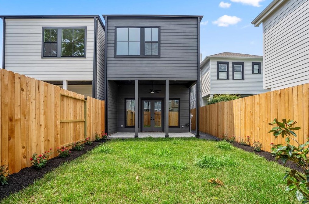 221 23 St, Houston TX  77008-1407 exterior