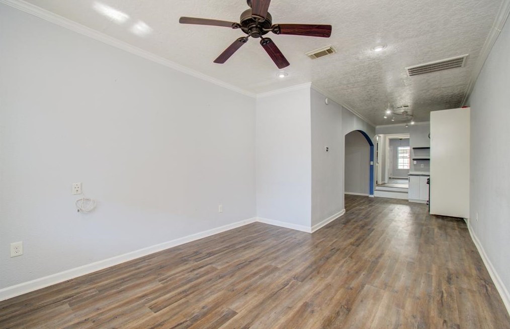 2110 Summer St, Houston TX  77007-4157 exterior