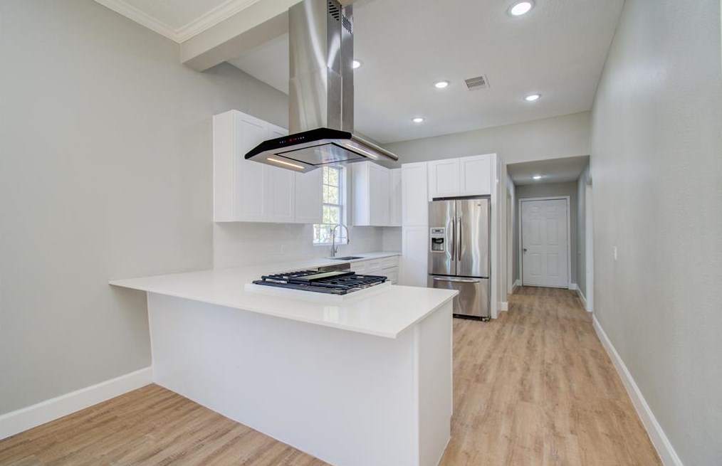 2110 Summer St, Houston TX  77007-4157 exterior