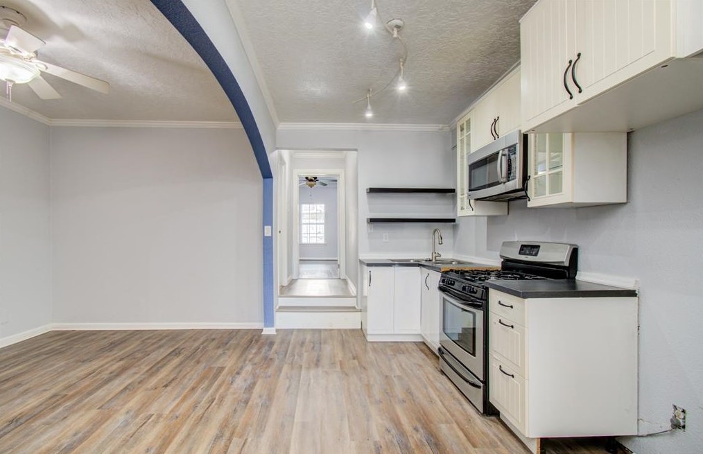 2110 Summer St, Houston TX  77007-4157 exterior