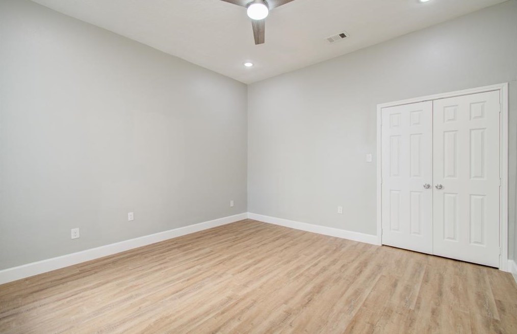 2110 Summer St, Houston TX  77007-4157 exterior