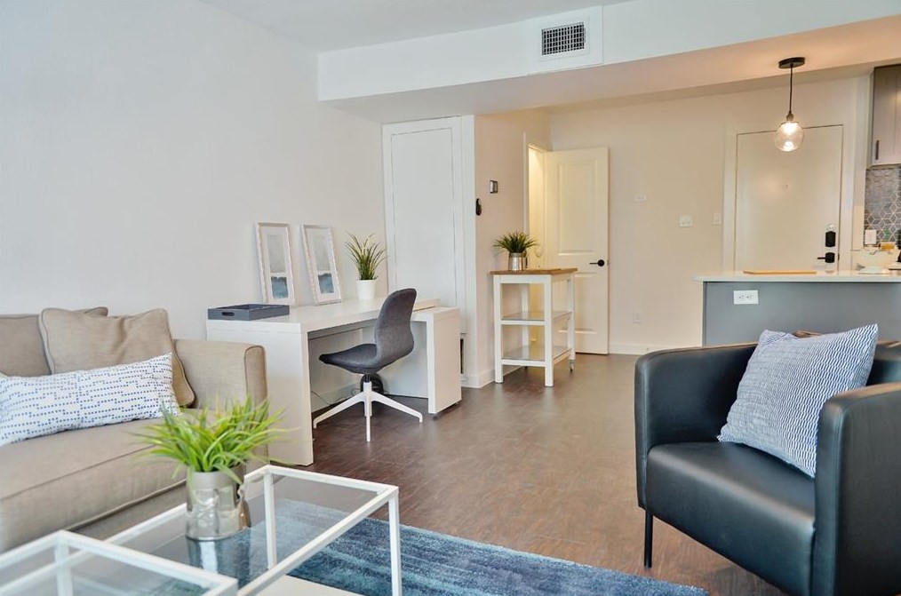 4321 Mt Vernon St #3, Houston, TX 77006