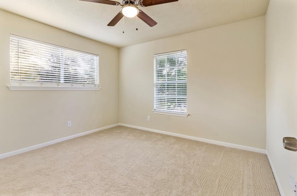 4806 Charade Dr, Houston TX  77066-2625 exterior