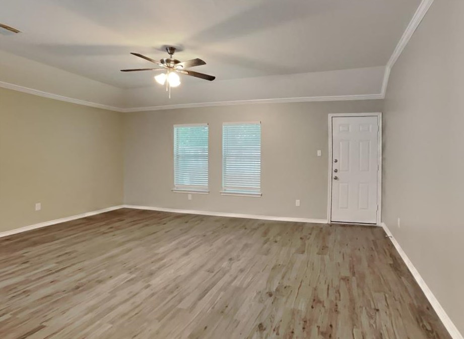 26873 Manor Falls Dr, Humble, TX 77339-7709