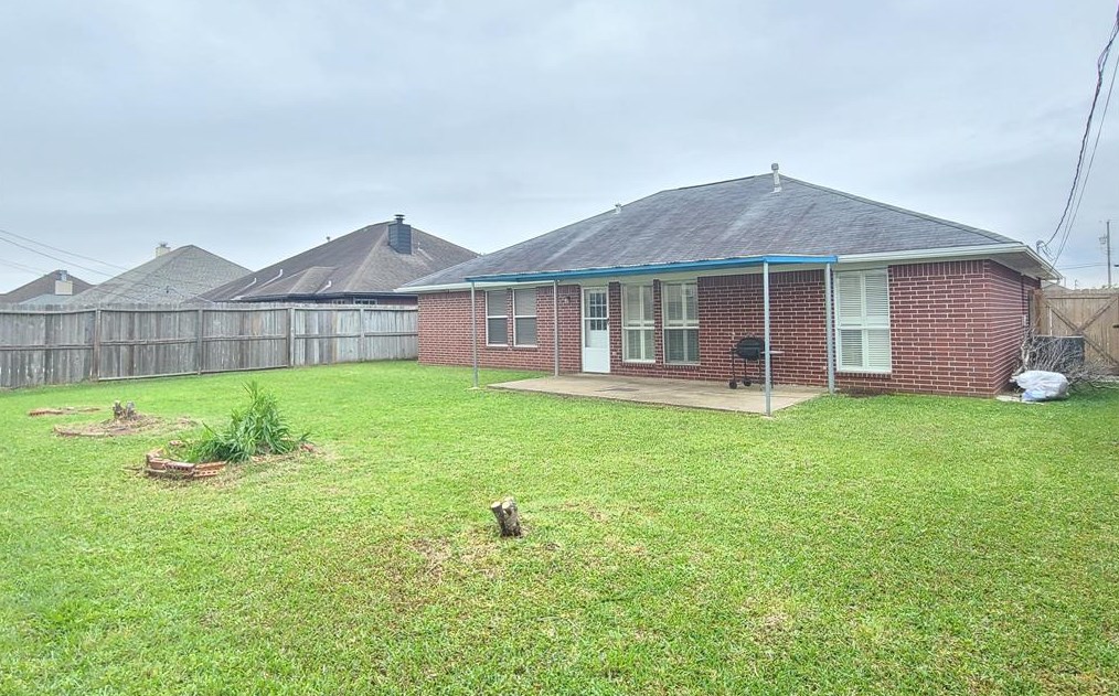 2910 30th Ave N, Texas City, TX 77590