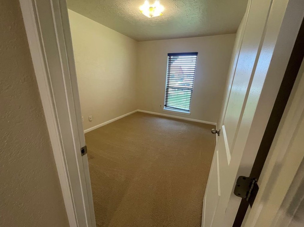 4215 Worrell Dr, Houston TX  77045-3221 exterior