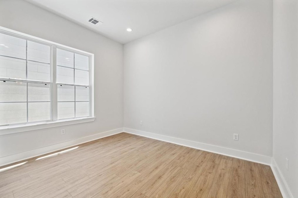 1037 17 St, Houston TX  77008-3436 exterior