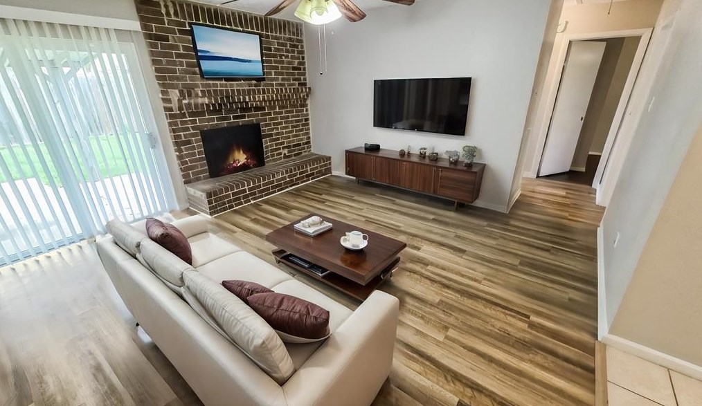 4430 Stonehenge Trl, Houston, TX 77066-3638