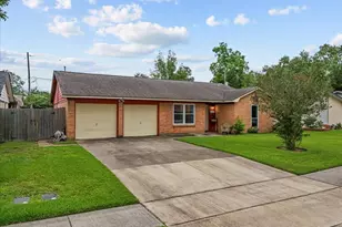 4205 Baron Ln, Deer Park, TX 77536 - Photo 2