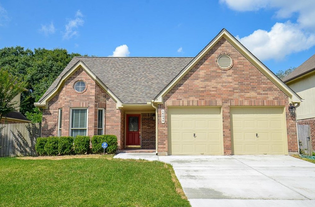 16434 Elmwood Point Ln, Sugar Land, TX 77498