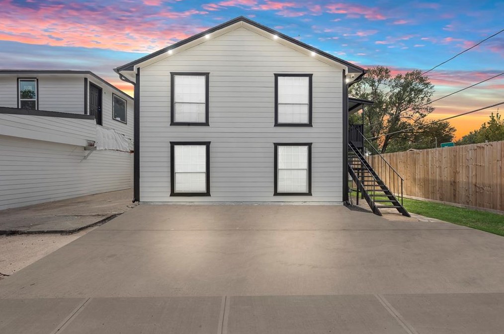 502 Frawley St #2, Houston, TX 77009