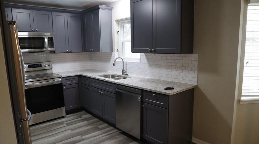 4410 Curly Oaks Dr, Houston, TX 77053-1308