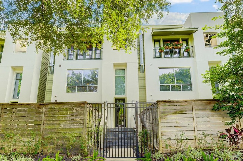 1310 Blodgett St, Houston, TX 77004