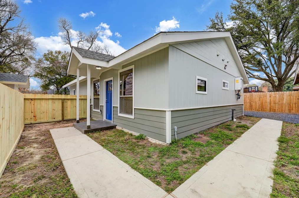 4014 1/2 Tilson Ln #a, Houston, TX 77080