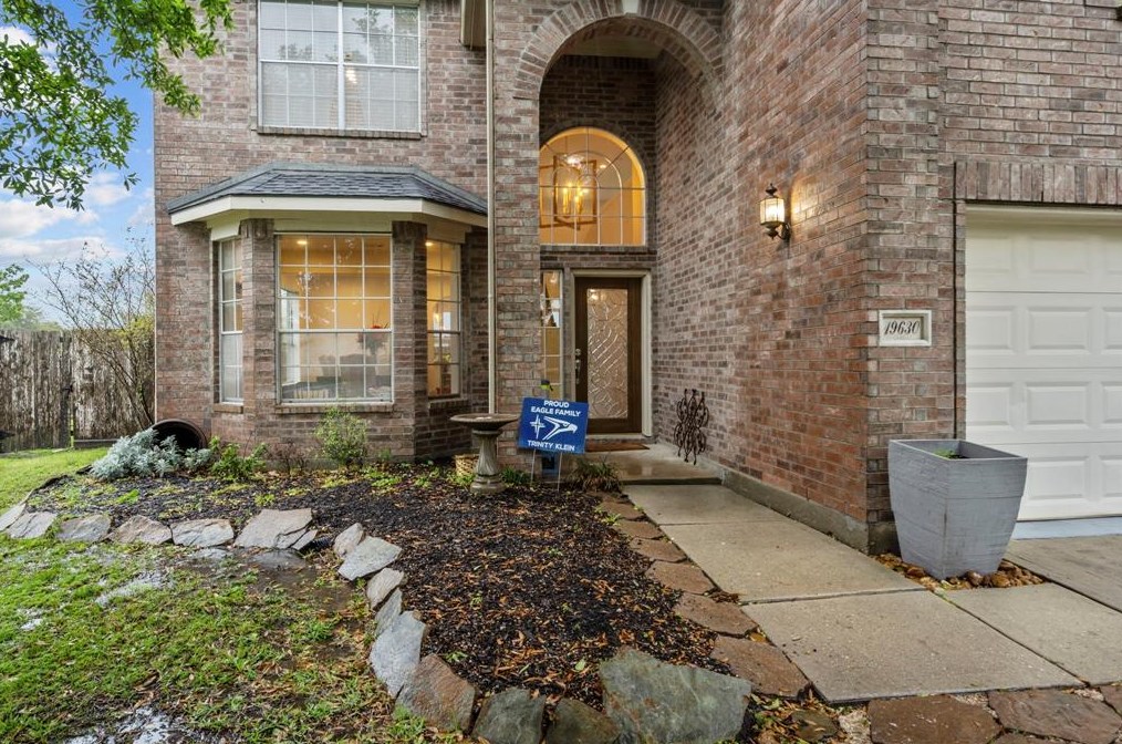19630 Fawns Crossing Dr, Tomball, TX 77375