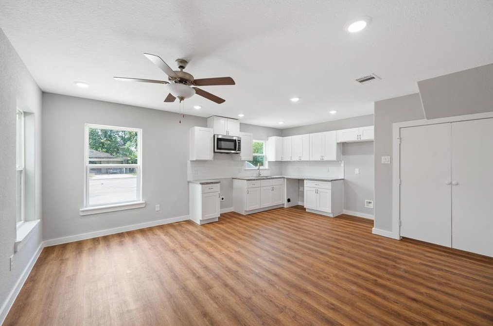 11612 Danford Ln, Houston, TX 77016-1311
