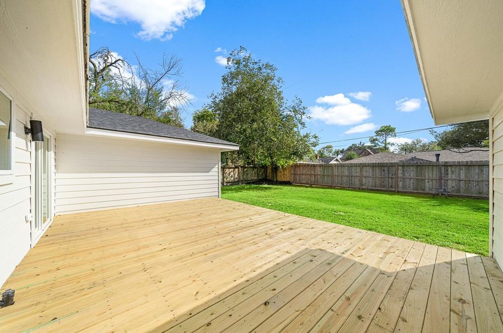 4401 Kinglet St, Houston TX  77035-3025 exterior
