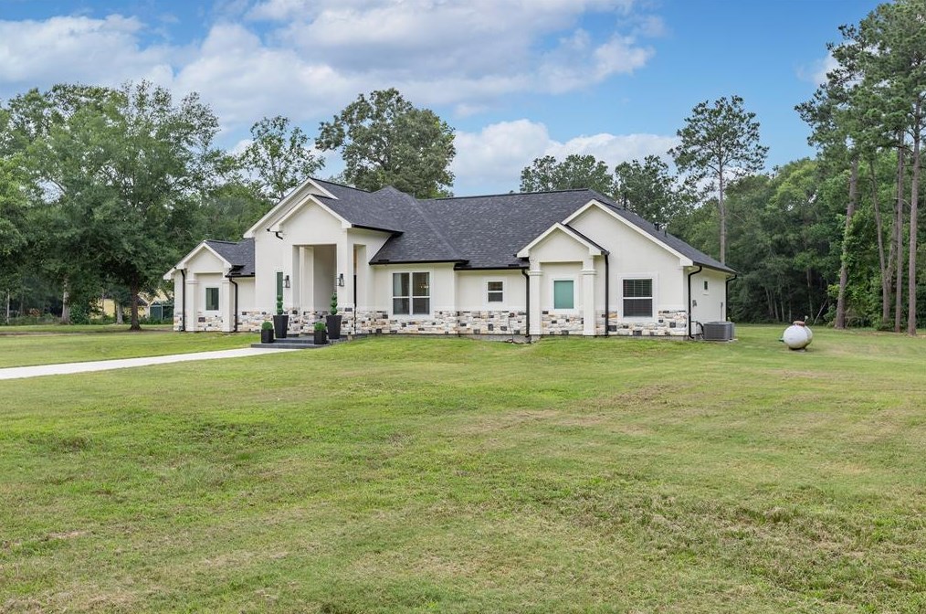 18122 Cooper Rd, Conroe, TX 77302-6460