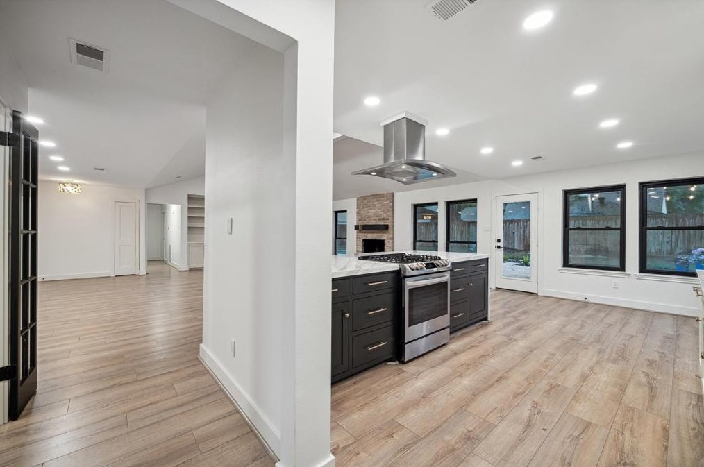 18114 Oakhampton Dr, Houston TX  77084-3261 exterior