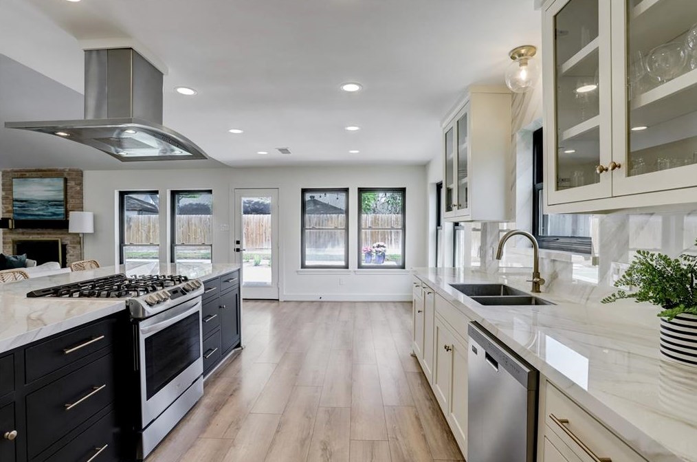 18114 Oakhampton Dr, Houston TX  77084-3261 exterior