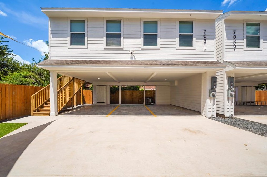 7033 Avenue N #a, Houston, TX 77011