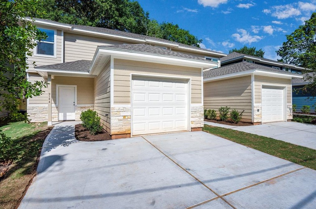 914 Shady Ln #b, Conroe, TX 77301