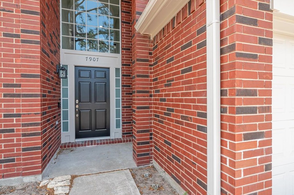 7907 Moncur Dr, Houston TX  77095-3983 exterior