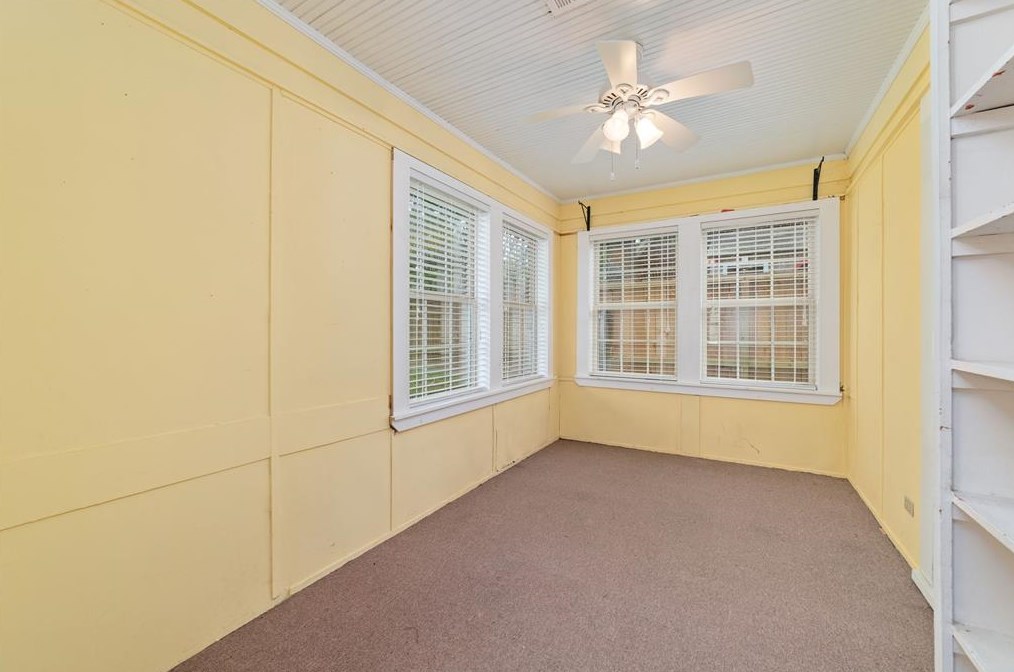 6614 Weslayan, Houston TX  77005-1047 exterior